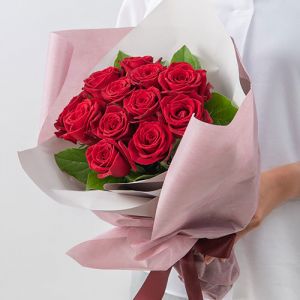 Valentine's 12 Red Roses Bouquet Delivery Across Japan