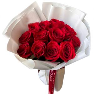 Valentine's One Dozen Red Roses Bouquet Delivery in Japan