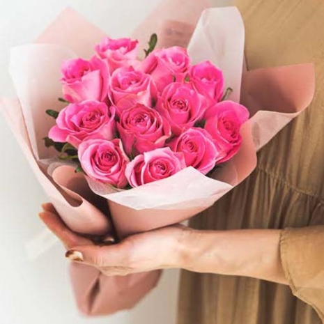 Send Flowers to Okinawa Japan - Pink Roses