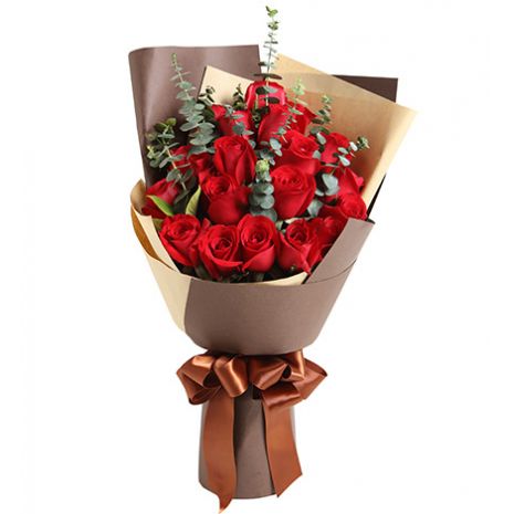 send 12 red roses bouquet to japan